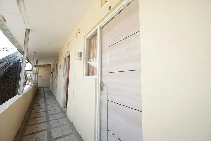 OYO 93300 Homestay Puri Anggrek Syariah - Wage — фото 3
