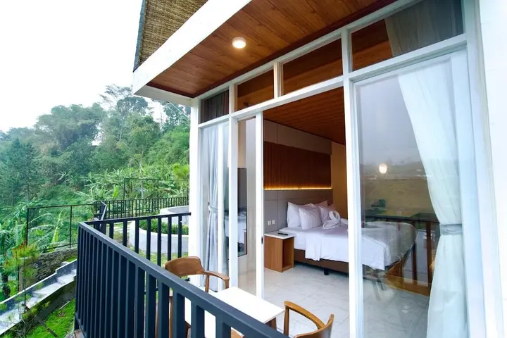 Гучи: Gulala Azana Hotel & Resort Guci Tegal