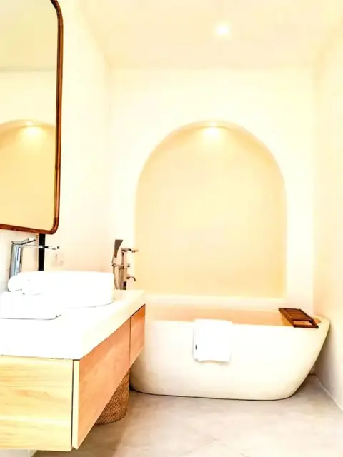 Чангу: Peaceful Retreat 3 Bedrooms Villa Nelayan Beach