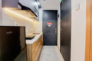 Тангеранг: Well Furnished And Cozy Studio Collins Boulevard Apartment