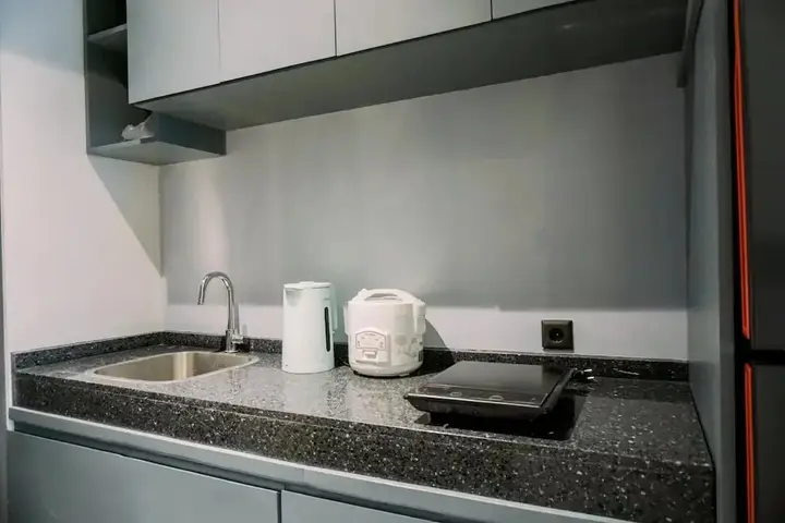 Legok: Good Choice And Nice Studio Apartment At Carstensz Residence