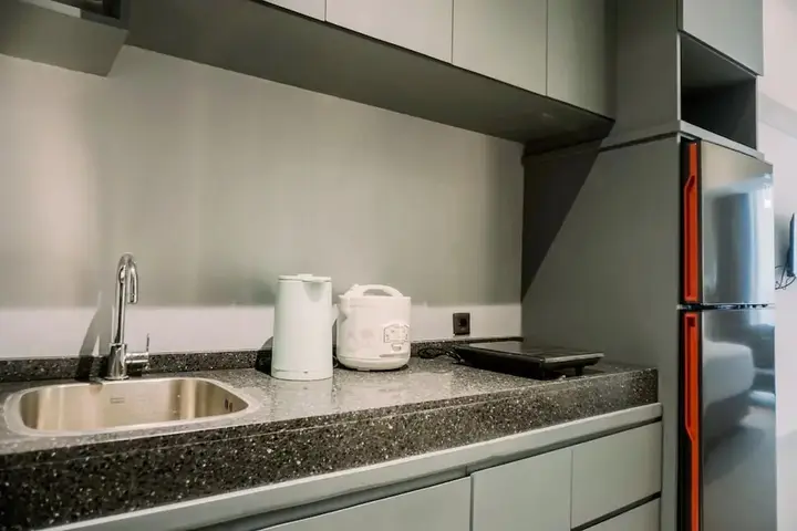 Legok: Good Choice And Nice Studio Apartment At Carstensz Residence