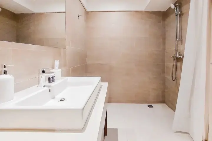 Legok: Fancy And Nice Studio Apartment Carstensz Residence