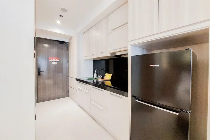 Legok: Fancy And Nice Studio Apartment Carstensz Residence
