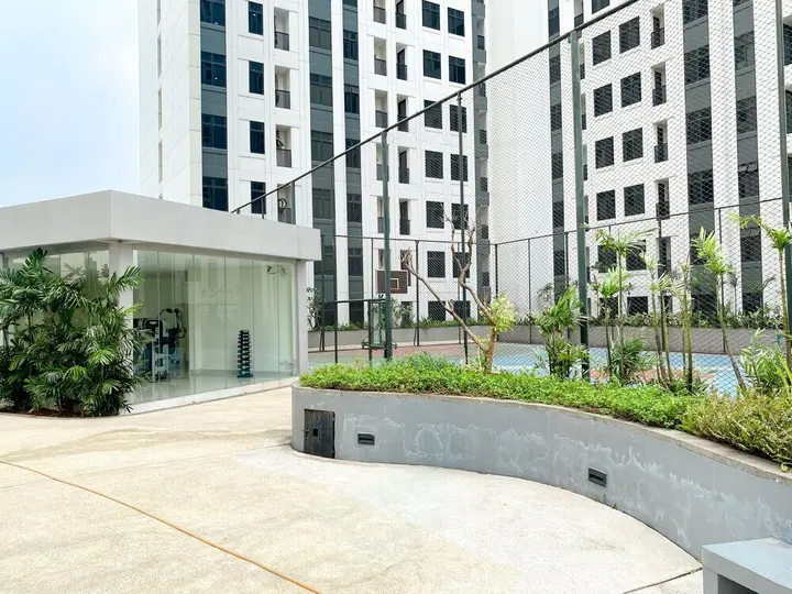 Чикаранг: Tranquil 2Br Pollux Chadstone Apartment