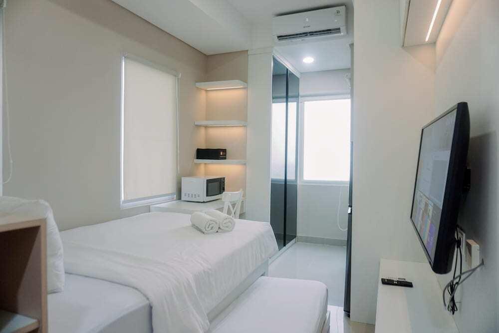Legok: Cozy Stay Studio (No Kitchen) Apartment At B Residence