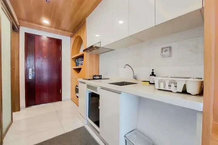 Тангеранг: Minimalist Studio At Sky House Alam Sutera Apartment