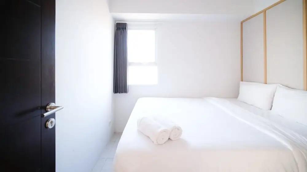Homey And Comfy 2Br Apartment At Suncity Residence — фото 2