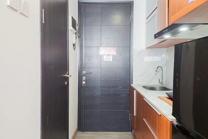Тангеранг: Good And Homey Studio At Collins Boulevard Apartment
