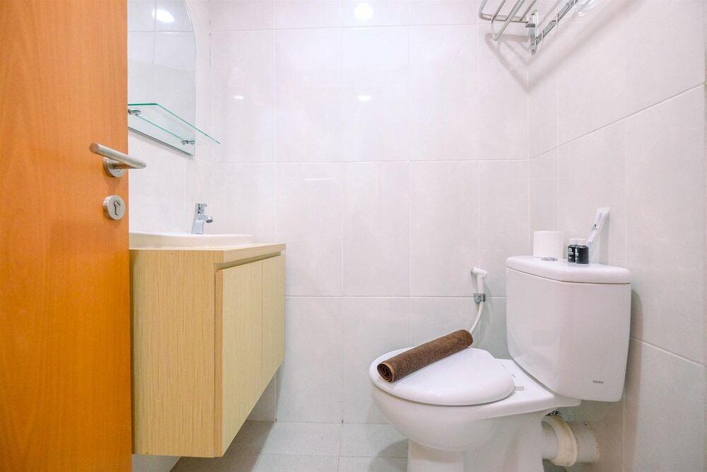 Депок: Minimalist Studio At Evenciio Margonda Apartment