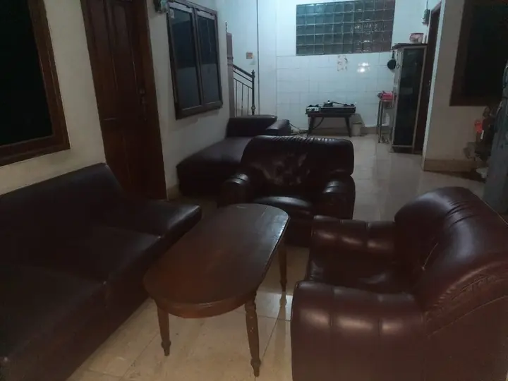 Караванг: OYO Life 93160 Kost Jenny Karawang