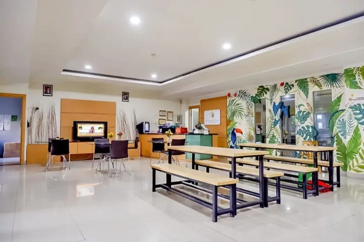 OYO Life 93383 Wisma Kencana Puteri — фото 4