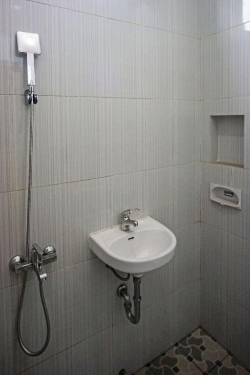 Медан: OYO 93355 Maestro Home Syariah