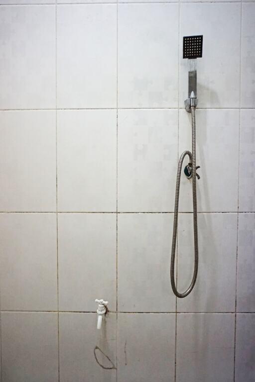 Медан: OYO 93355 Maestro Home Syariah