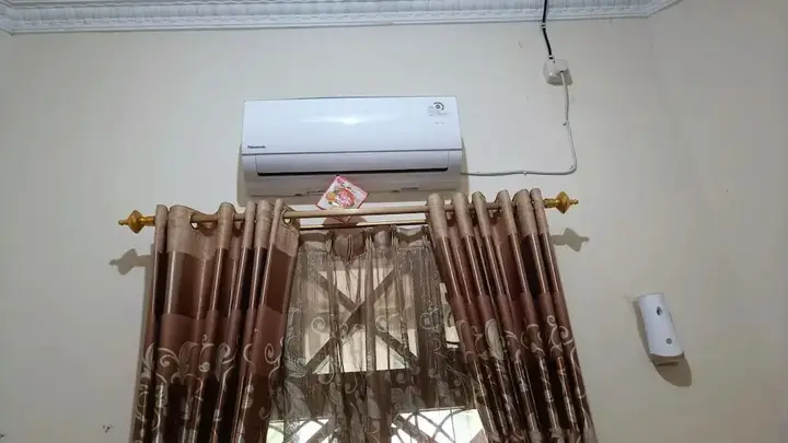 Депок: SPOT ON 93376 Roemah Ambarrukma 185 Syariah