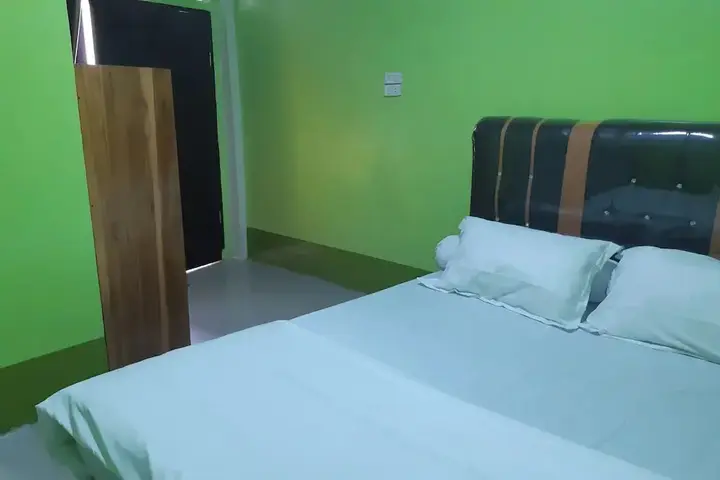 Медан: Oyo 3487 Es Em Je Residence