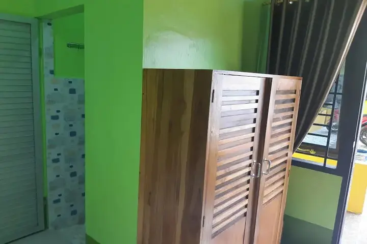 Медан: Oyo 3487 Es Em Je Residence