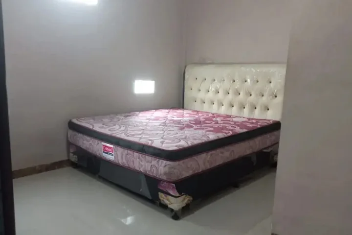 Пеканбару: OYO 93457 White House Syariahnearoyo 93457 White House Syariah