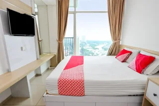 Тангеранг: OYO 93432 Tree Room Hotel