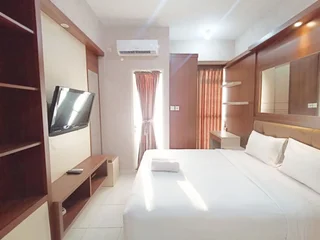 Семаранг: Modern Look And Homey Studio Amartha View Apartment