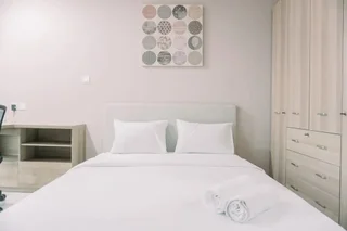 Legok: Nice And Modern Studio Apartment B Residence