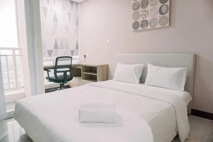 Legok: Nice And Modern Studio Apartment B Residence