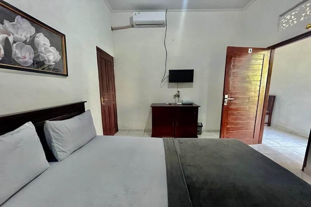 Каликбукбук: OYO 93482 Penginapan Tenang Lovina