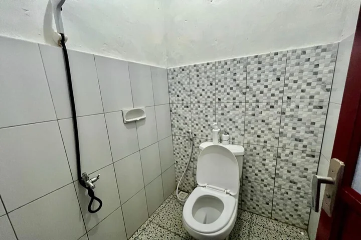Каликбукбук: OYO 93482 Penginapan Tenang Lovina