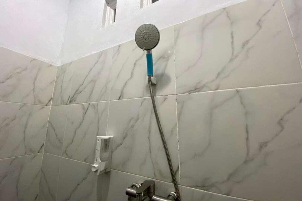 Танджунг: SPOT ON 93510 Penginapan Melati Tanjung Near Kantor Pengamat Pengairan Tanjung