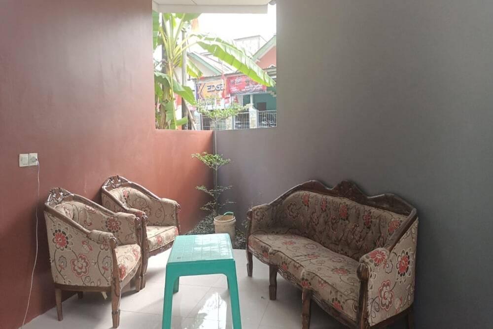 Пурбалингга: OYO 93514 Rubina Syariah Hotel