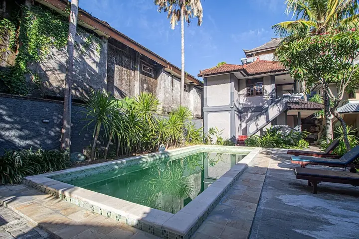 Кута: Capital O 93486 Anna Inn Kuta