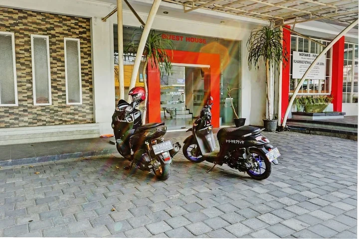 Маланг: Capital O 1362 Ciliwung Guest House Syariah