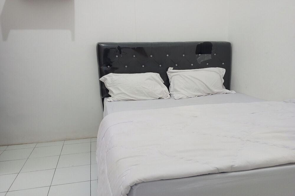 Семаранг: OYO Life 92543 Ratu Sakti Residence Syariah