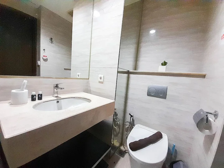 Депок: Comfortable And Homey 1Br At Uttara The Icon Apartment
