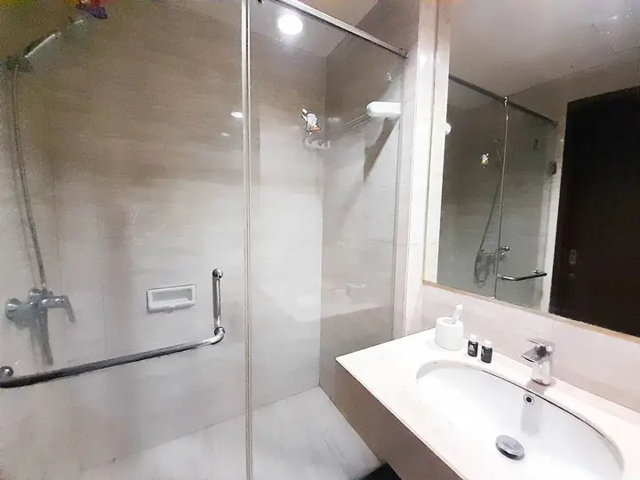 Comfortable And Homey 1Br At Uttara The Icon Apartment — фото 3