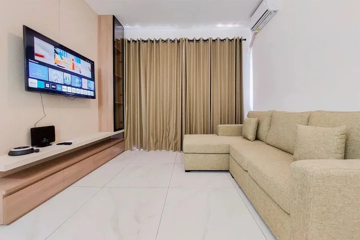 Legok: Homey And Spacious 3Br Sky House Bsd Apartment