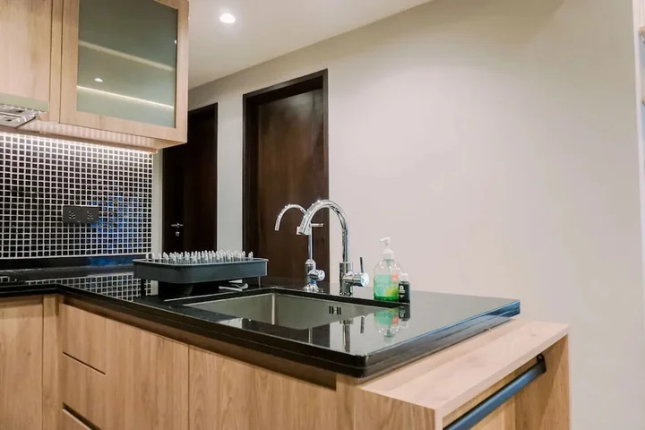 Legok: Spacious 1Br With Extra Room Branz Bsd City Apartment