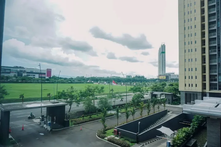 Legok: Spacious 1Br With Extra Room Branz Bsd City Apartment