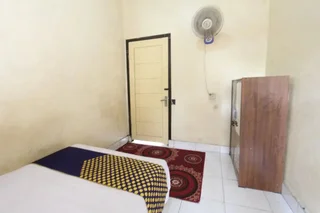Танджунг: Oyo Life 93260 Bale Kosan