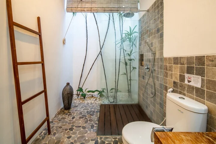 Кута: Trendy 3br Private Villa Seminyak