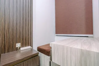 Депок: Warm And Minimalist Studio Room Transpark Cibubur Apartment