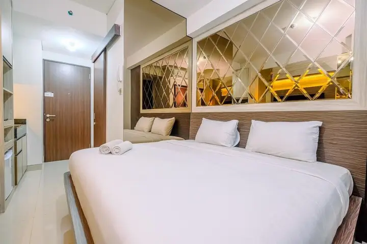 Warm And Minimalist Studio Room Transpark Cibubur Apartment — фото 3