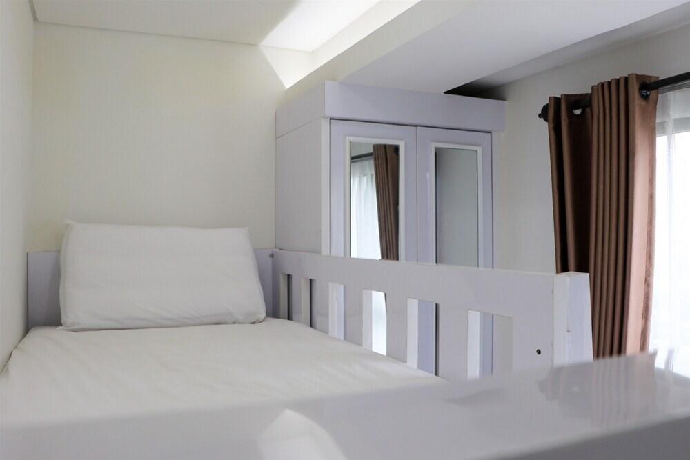 Депок: Comfort 2Br Apartment At 30Th Floor Transpark Cibubur