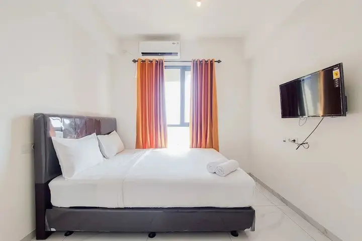 Cozy And Comfort Studio Sky House Alam Sutera Apartment — фото 1