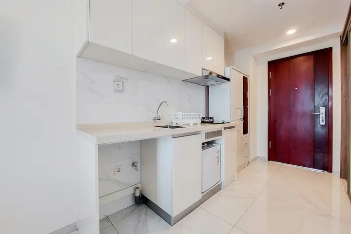 Тангеранг: Cozy And Comfort Studio Sky House Alam Sutera Apartment