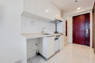 Тангеранг: Cozy And Comfort Studio Sky House Alam Sutera Apartment