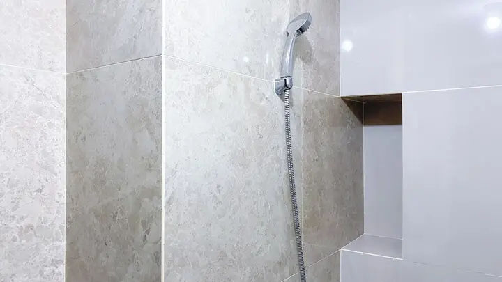 Депок: Comfy And Homey 2Br Transpark Cibubur Apartment