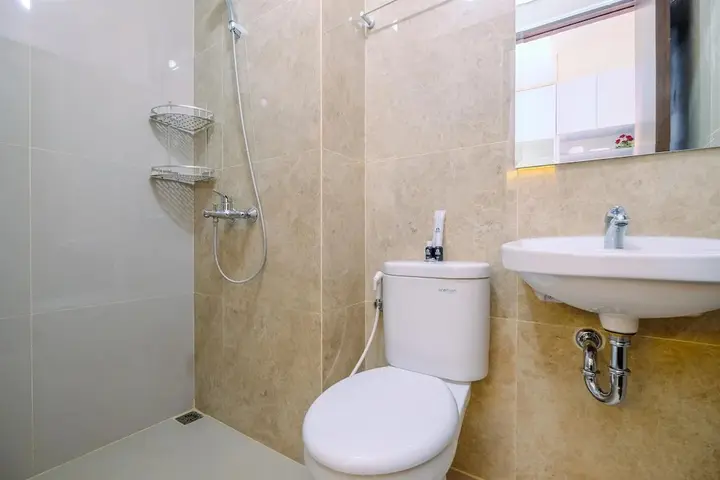 Депок: Cozy Living And Homey Studio Transpark Cibubur Apartment