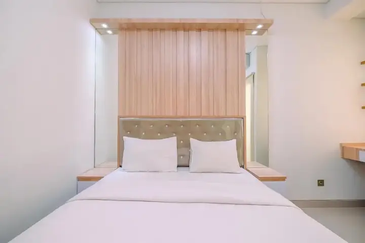 Cozy Living And Homey Studio Transpark Cibubur Apartment — фото 4