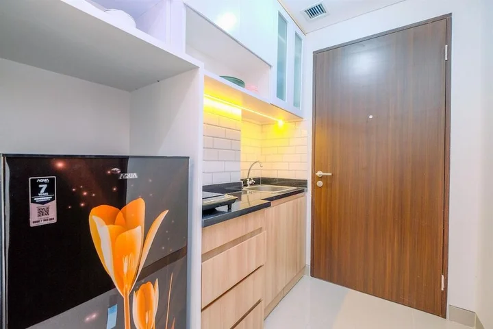 Депок: Cozy Living And Homey Studio Transpark Cibubur Apartment